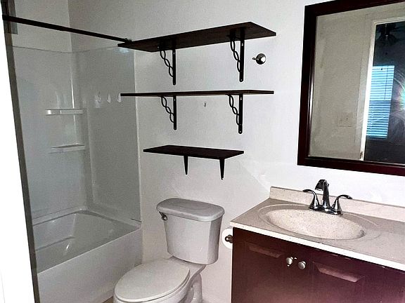 3rd image of 4725 10th St
