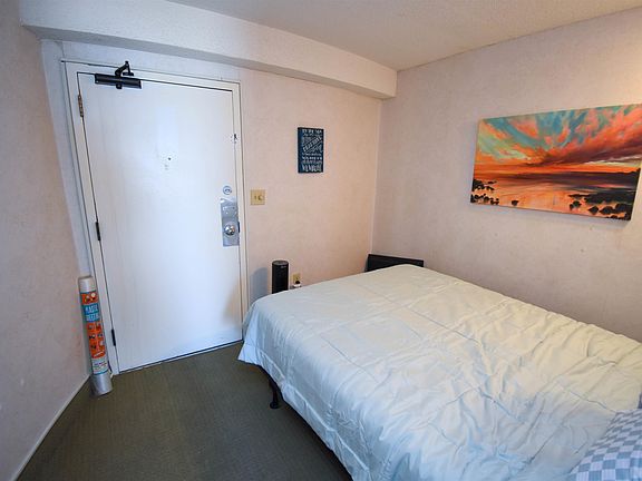 4th image of 202 70th Ave. N #603