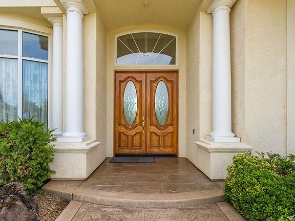 3rd image of 3031 Denice Way