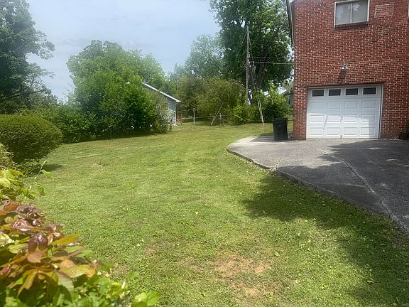 5th image of 2108 Elena Dr