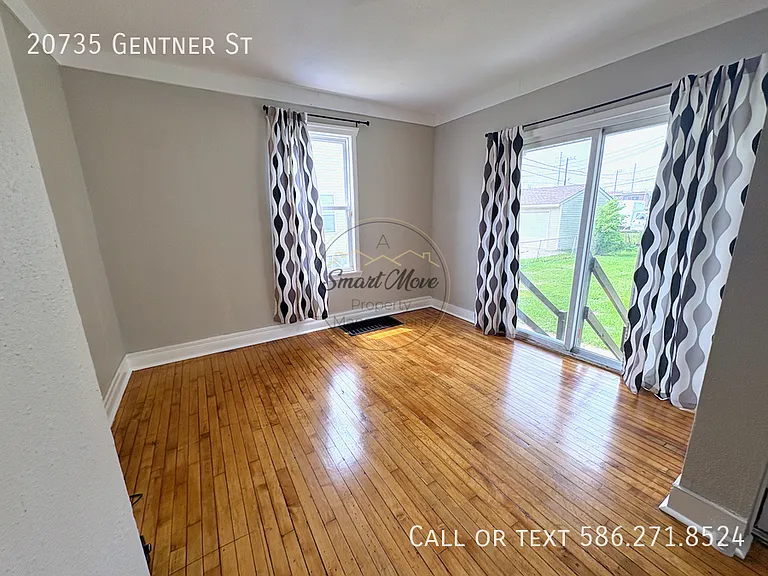 20735 Gentner St — Photo 5