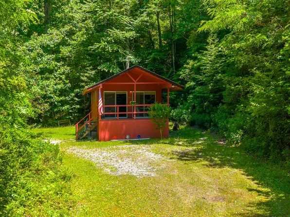255 Bailey Ave, Bryson City, NC 28713