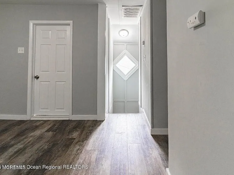 306 Henley Ave #B — Photo 17