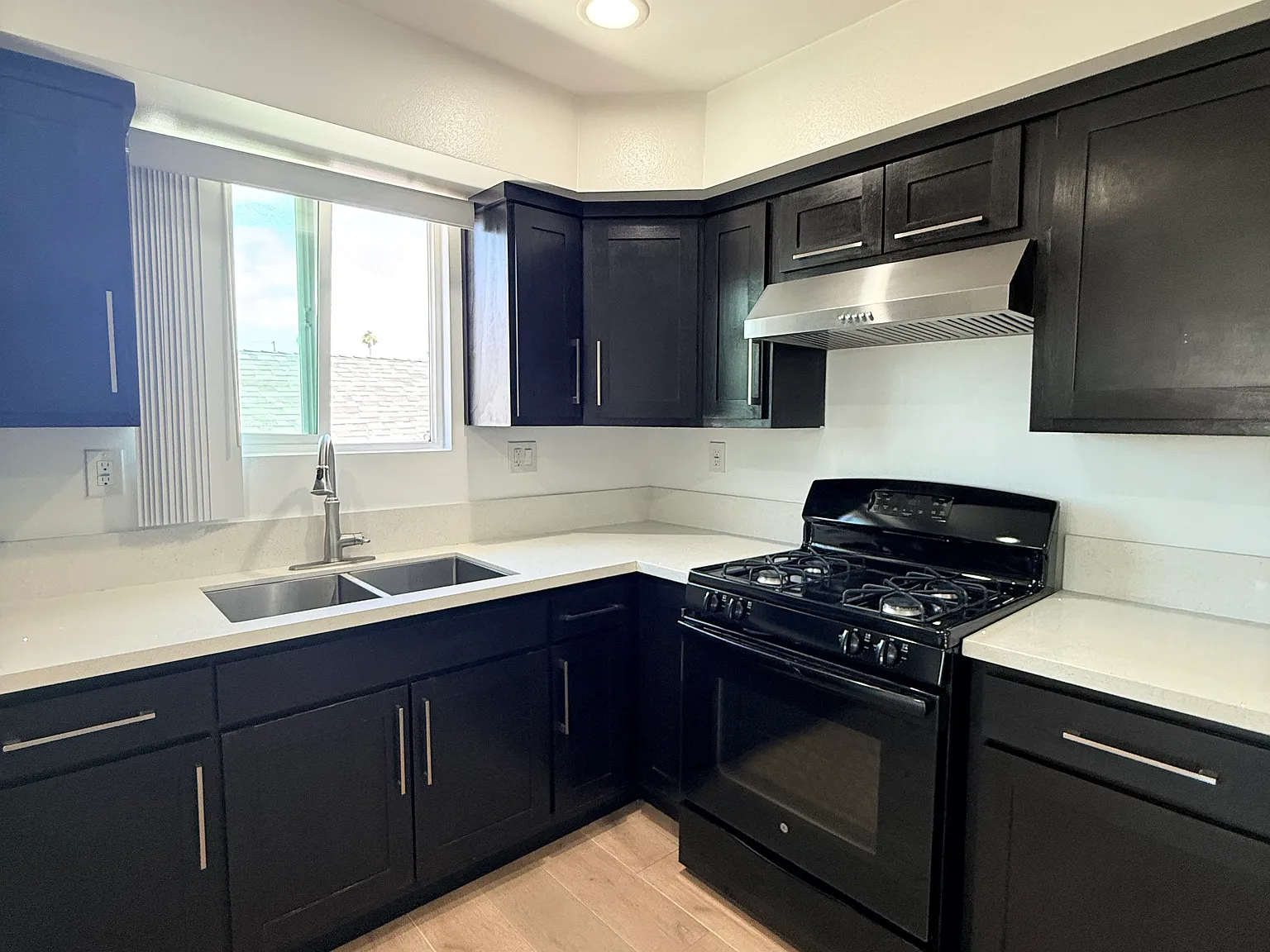 4 bed, 1500 sqft, $3,700 — Photo 4