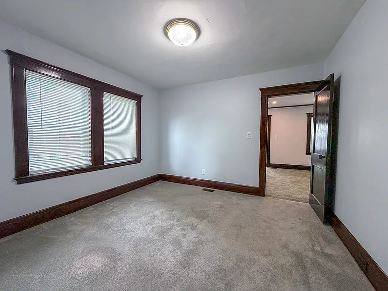 48 Fountain St #48 — Photo 13
