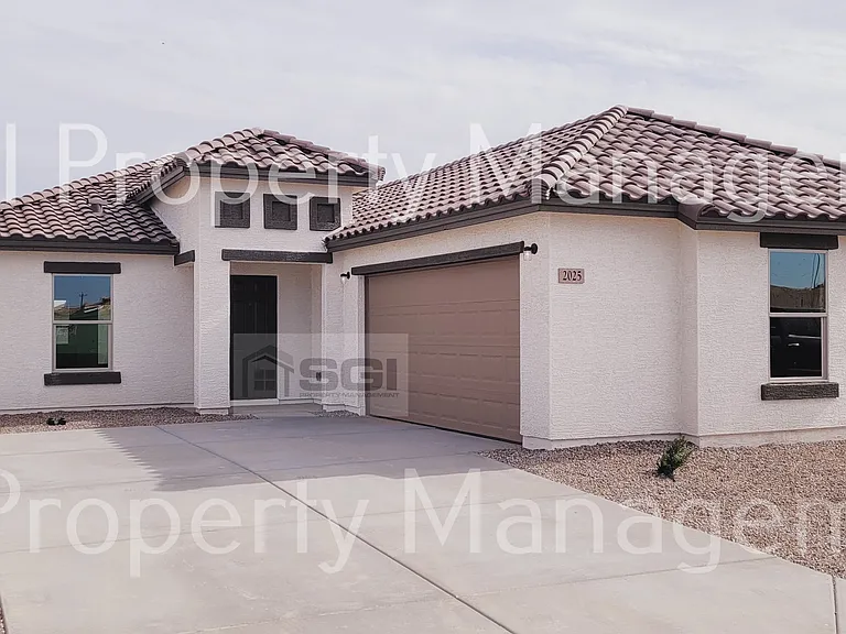 2025 E Velvet Pl — Photo 4
