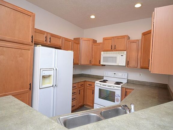 4th image of 1562 W Vivante Way