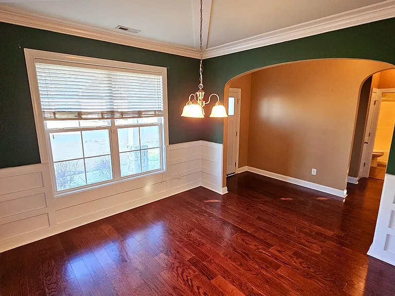 284 SW Southwest Plantation Dr — Photo 3