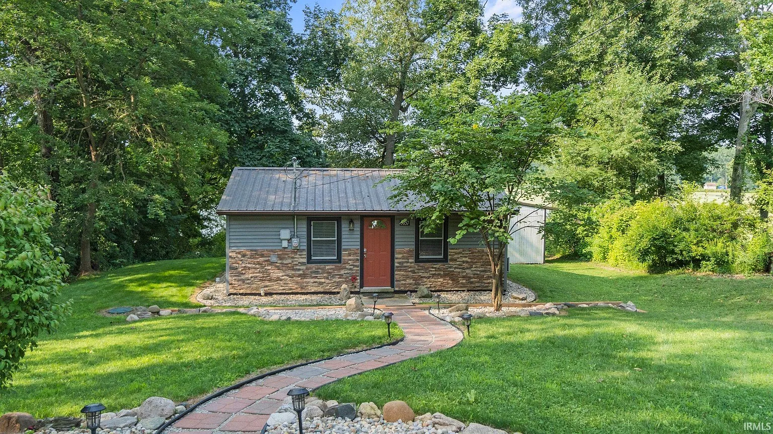 3657 S Bruner Rd photo 1