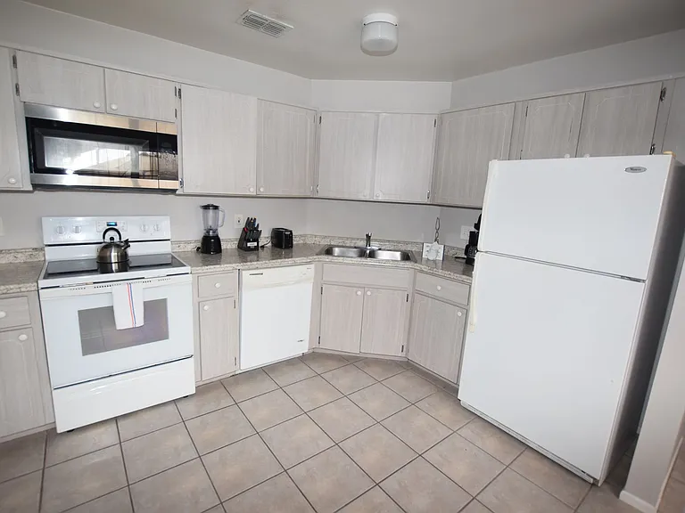 7706 Indian Ridge Trl S — Photo 29