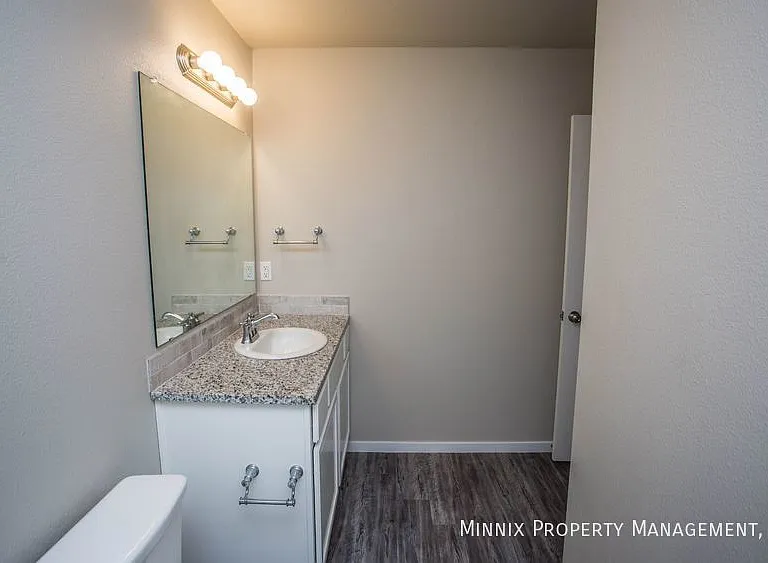 2102 Langford Ave #A — Photo 9