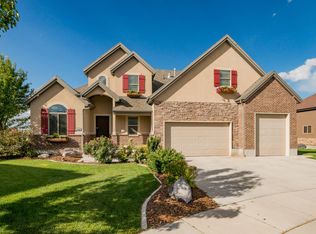 1548 W Gun Smoke Dr, Bluffdale, UT 84065
