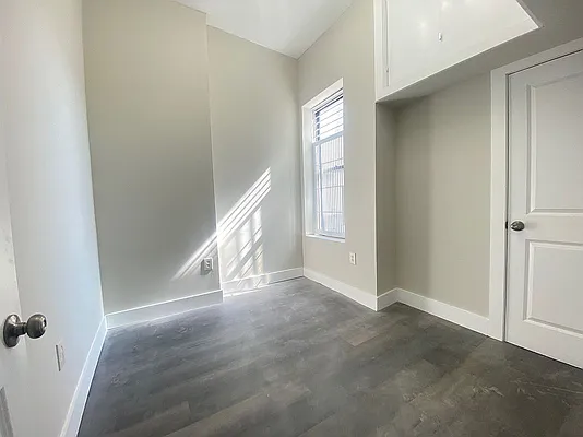 Rented by Dream Space Realty | media 6