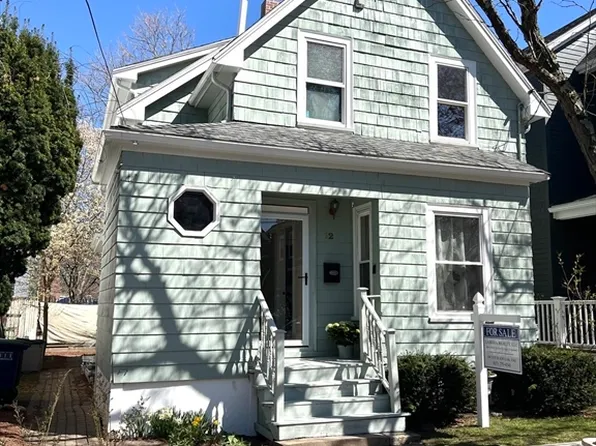 12 Parker St, Somerville, MA 02143