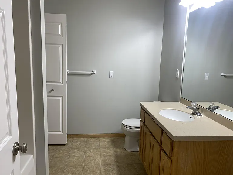 860 Independence Dr #1 — Photo 6