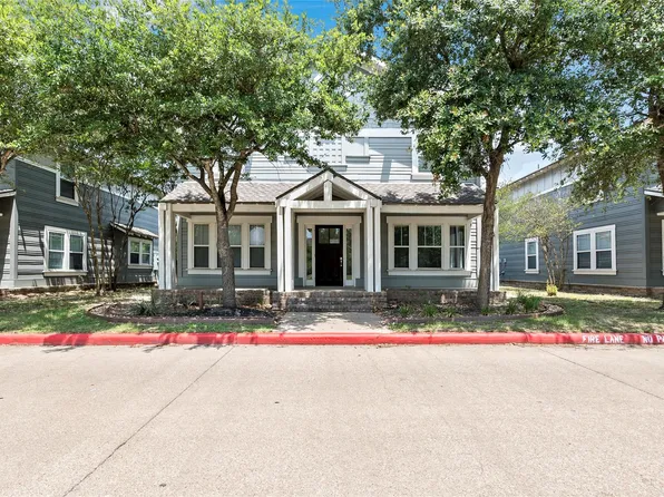 1725 Harvey Mitchell Pkwy S, College Station, TX