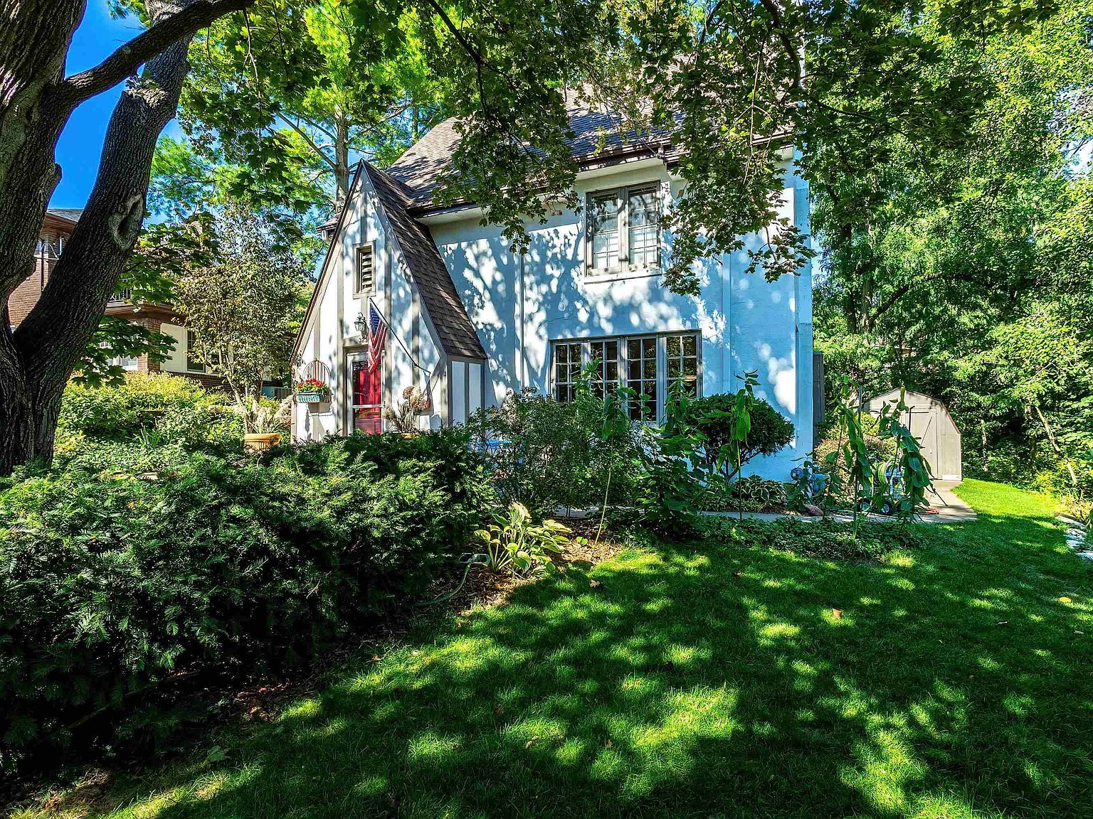 323 McClellan Blvd, Davenport, IA 52803 Zillow