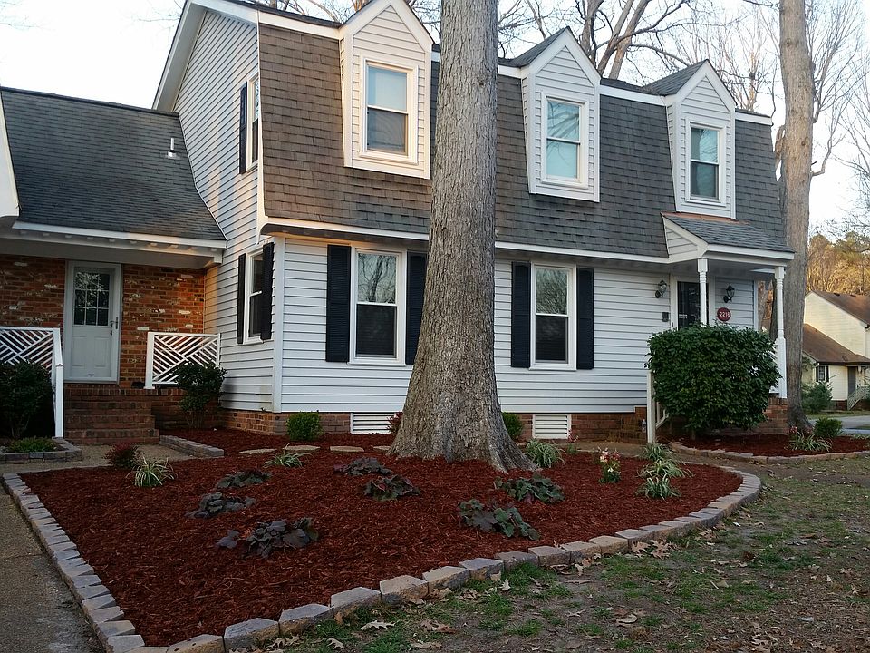 1st image of 2216 Sandy Woods Ln