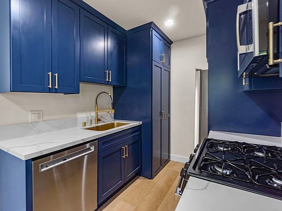 5th image of 847 15th St #3