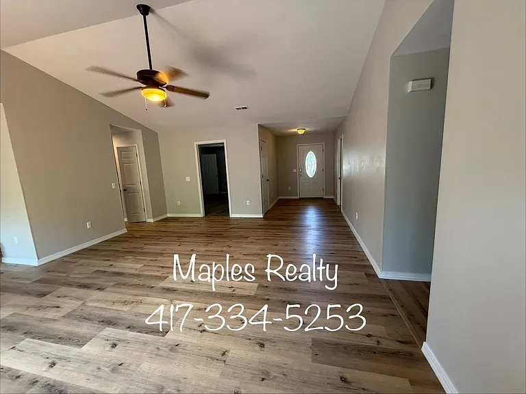 141 Scotch Pine Ct — Photo 18