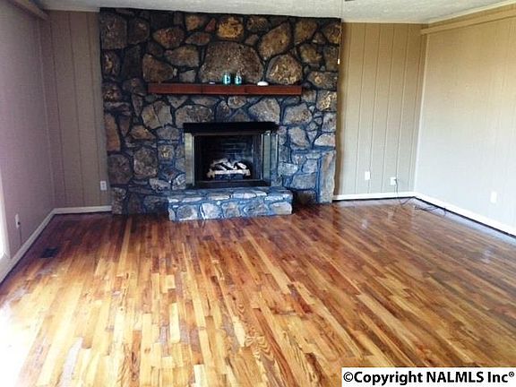 4th image of 745 Skyhaven Dr