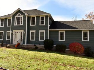 321 Wachusett St, Holden, MA 01520