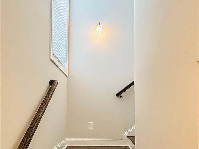 657 Summit Hill Way — Photo 25