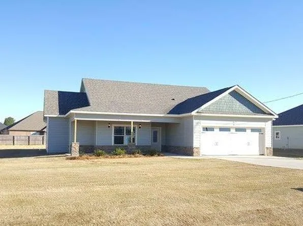 3 Eagle Ridge Ln, Fort Mitchell, AL 36856