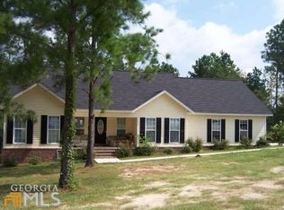 809 King Arthur Dr, Statesboro, GA 30458