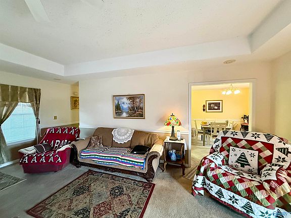 3rd image of 100 Plantation Dr