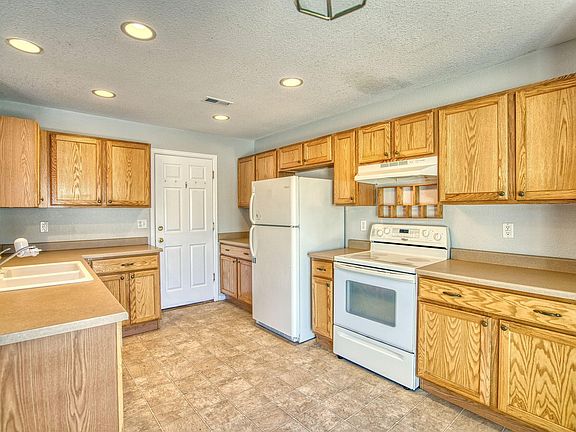 4th image of 10595 Butte Dr