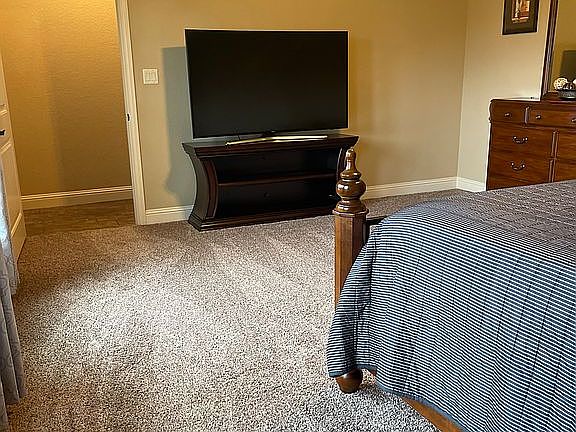 5th image of 906 Joshua Ct