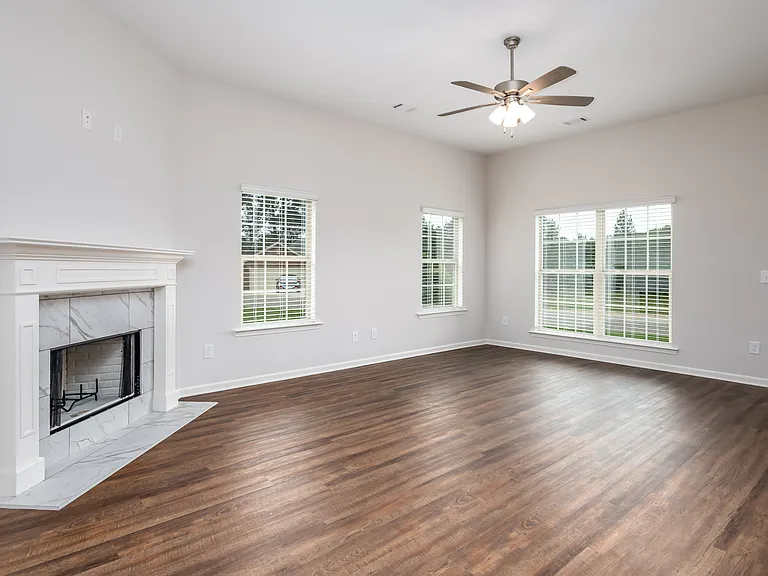 246 Brownstone Loop — Photo 6