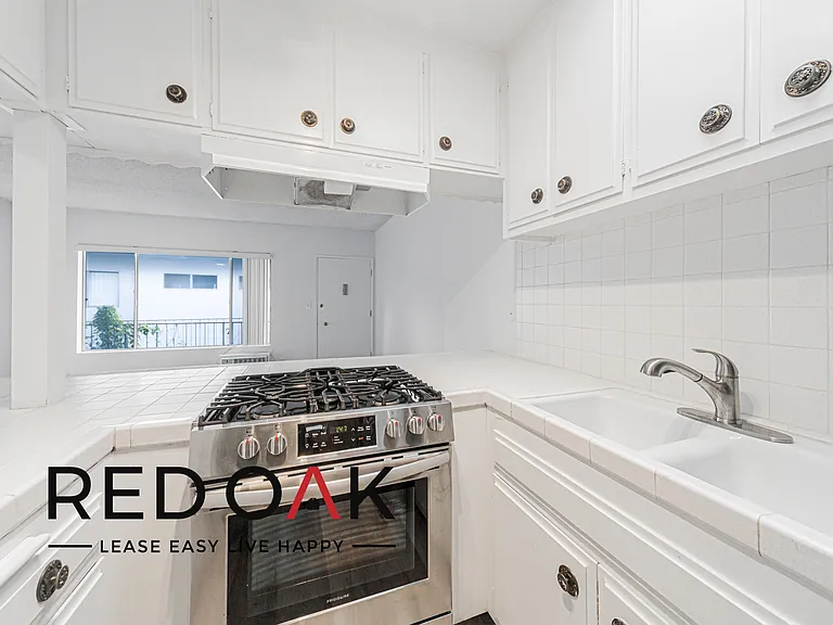 Moorpark 15000 — Photo 15