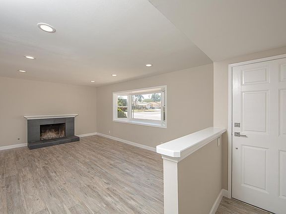 4th image of 3132 Alice Dr