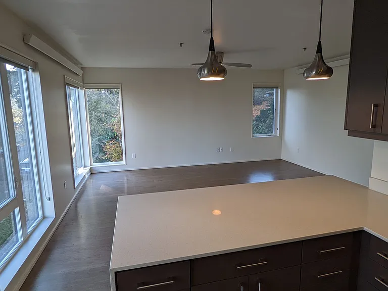 Viewpoint Terrace Apartments — Photo 7