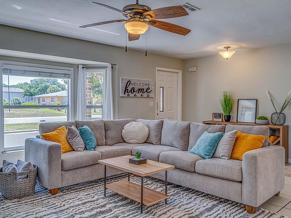 2nd image of 134 Rotonda Cir