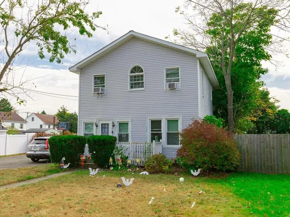 300 Oak Street, Patchogue, NY 11772