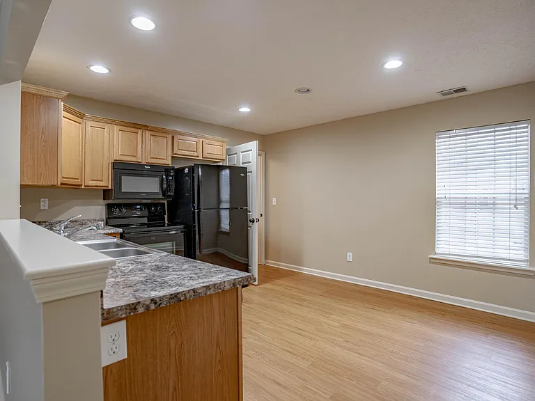 11412 Semillon Ln — Photo 7