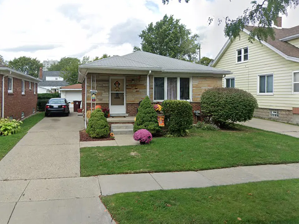 8059 Edward Ave