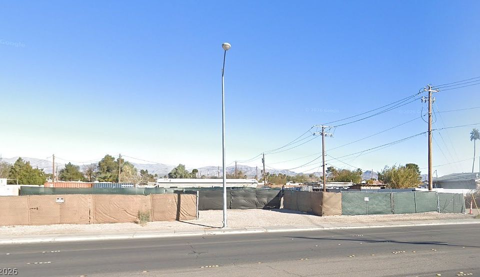 2nd image of N Gateway Rd