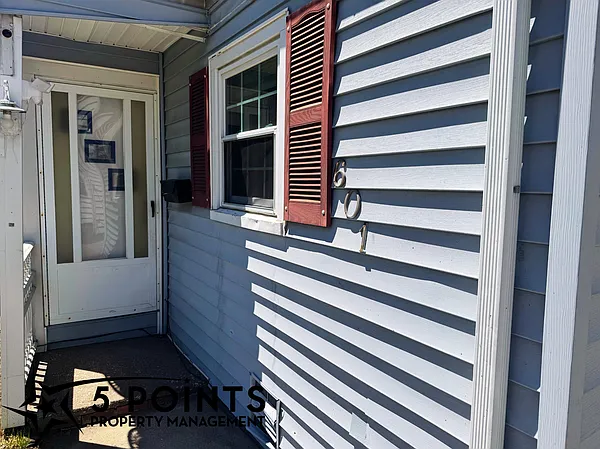 601 W Glendale St — Photo 3