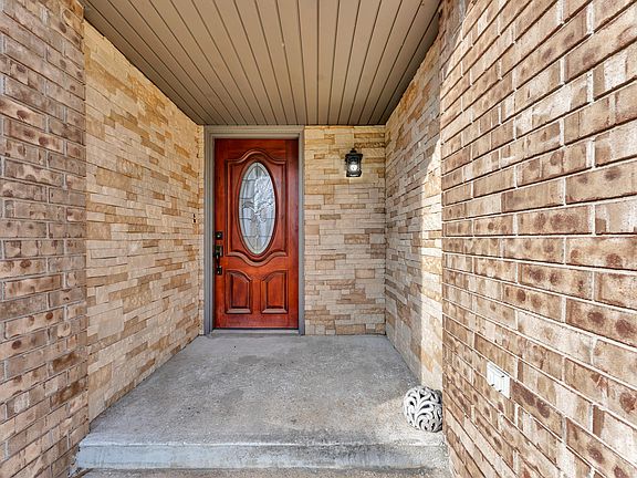 5th image of 3115 W Edgewood Street