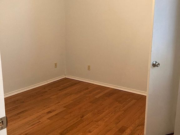 4th image of 569 Nostrand Ave #3A