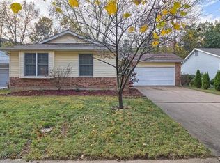 1227 Weatherton Pl, Ballwin, MO 63021