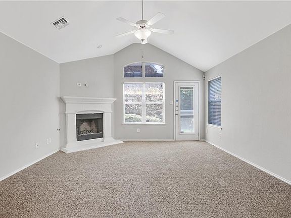 4th image of 7917 Cedar Lake Ln