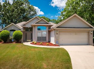 6 Cherryhill Cv, Little Rock, AR 72211