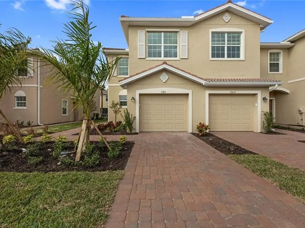 2811 Blossom Way, Naples, FL 34120