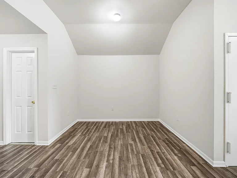 14407 Jamaica Ave #3 — Photo 19