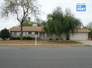1210 Maxwell Dr, Hanford, CA